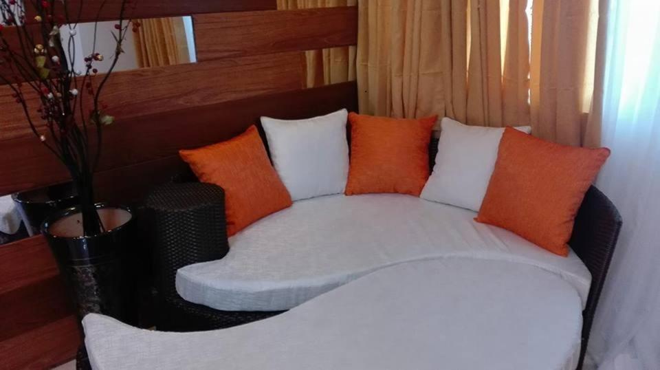 Cozy Staycation Tagaytay At Wind Residences タガイタイ エクステリア 写真